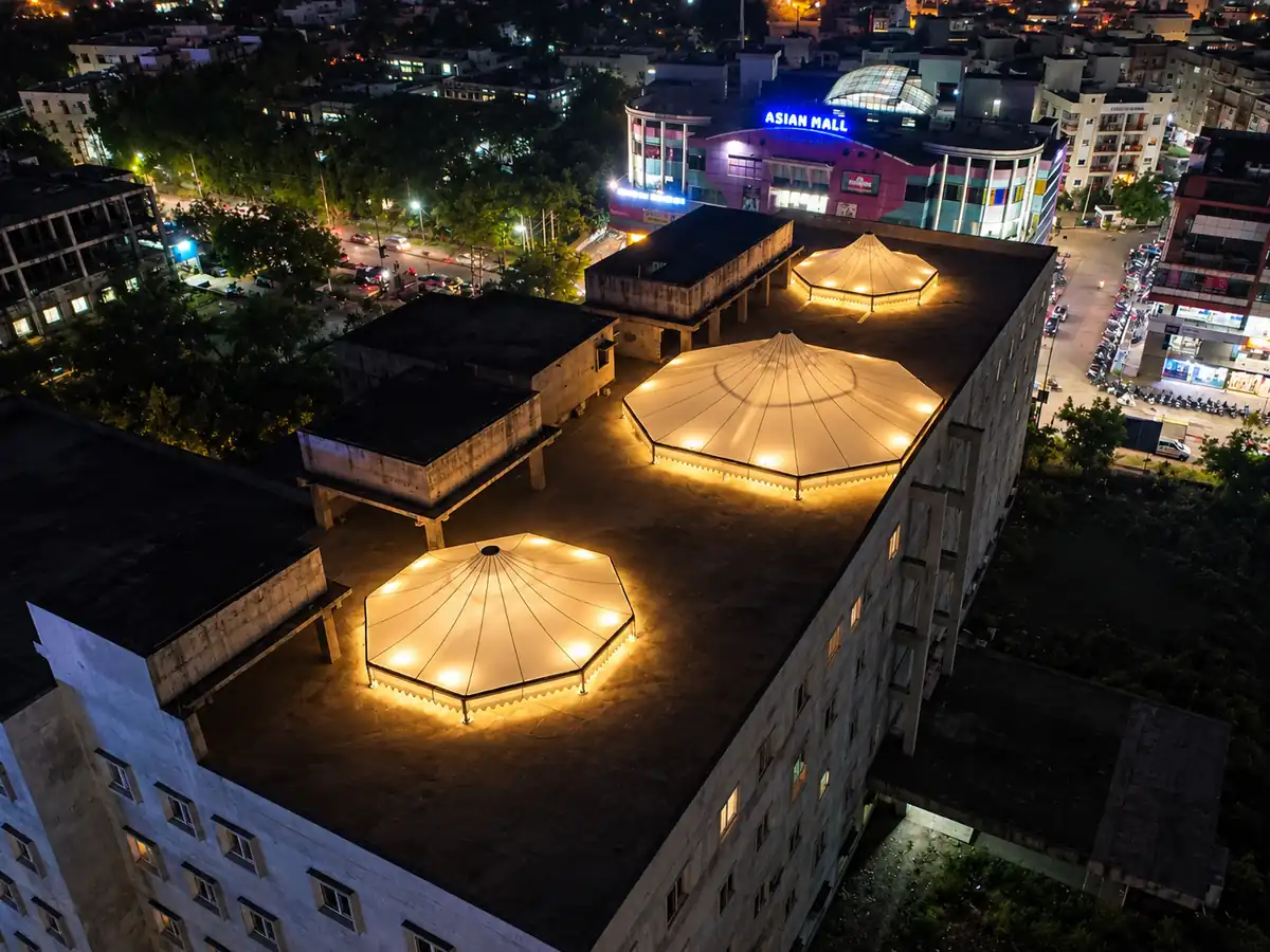 Three illuminated conical roofs over the KBN Hospital atrium