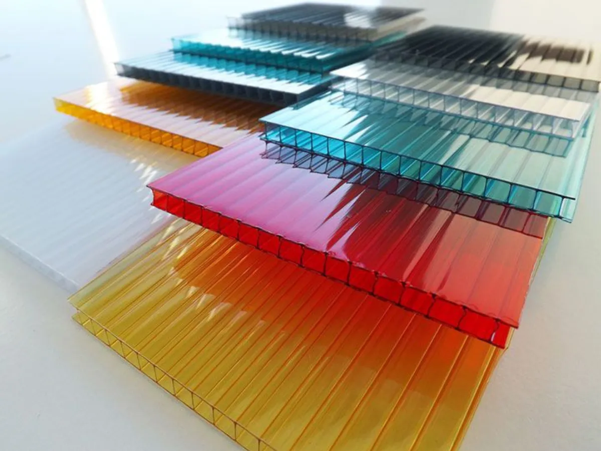 Transparent polycarbonate roofing sheets used for skylights canopies walkways and architectural roofing