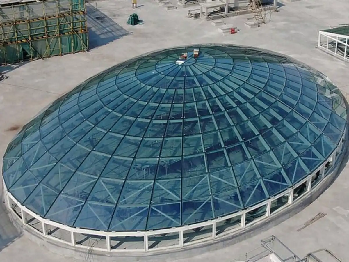 Polycarbonate skylight atrium roof structure allowing natural daylight in commercial and architectural buildings